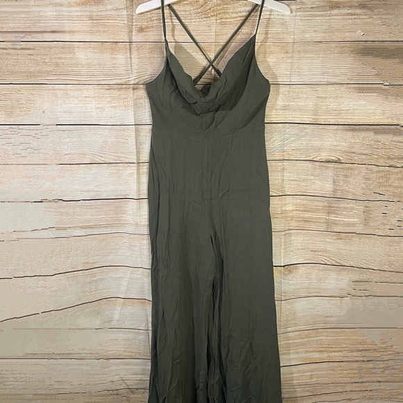 Who I Am cowl neck relaxed jumpsuit crisscross back olive green Size 10 - Picture 5 of 14
